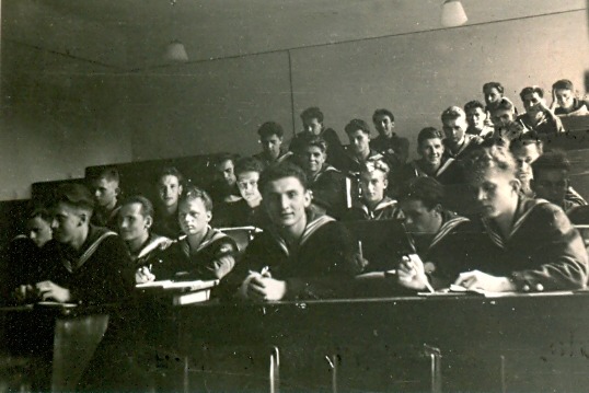 Rok 1952, uczniowie Państwowej Szkoły Morskiej