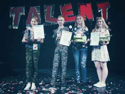 Wojewódzki Konkurs Wokalny "Talent" dla wszystkich grup wiekowych oraz dla zespołów odbywa się rokrocznie na sali Pasłęckiego Ośrodka Kultury. Termin (maj-czerwiec) oraz tematyka piosenek na stronie www.pokpaslek